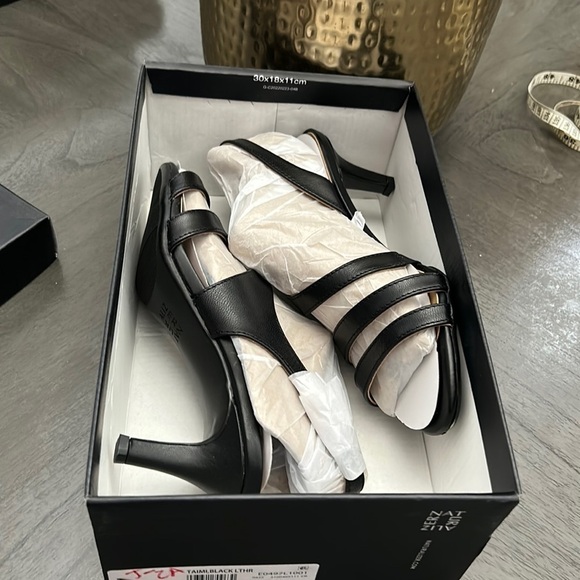 Naturalizer Taimi Heeled Sandal